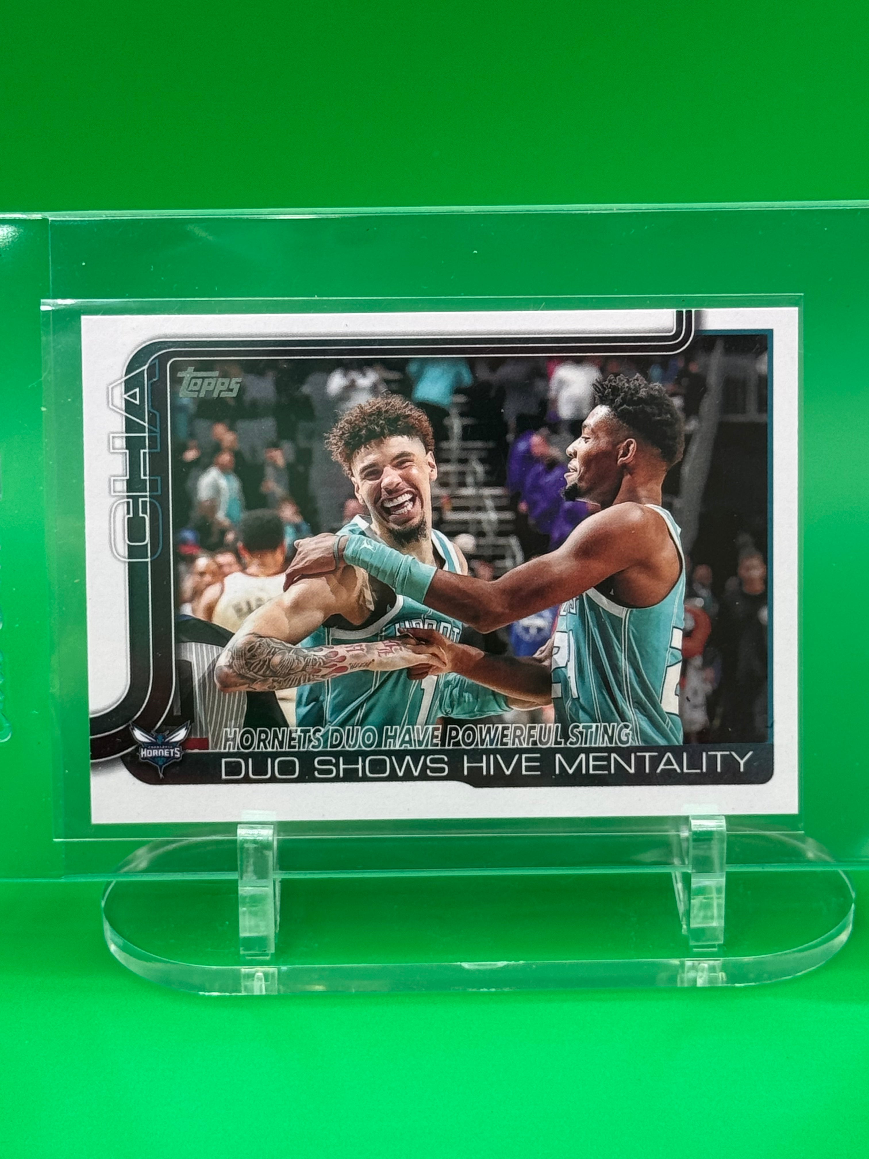 2025 Topps Charlotte Hornets Duo Shows Hive Mentality LaMelo Ball Team Insert Card