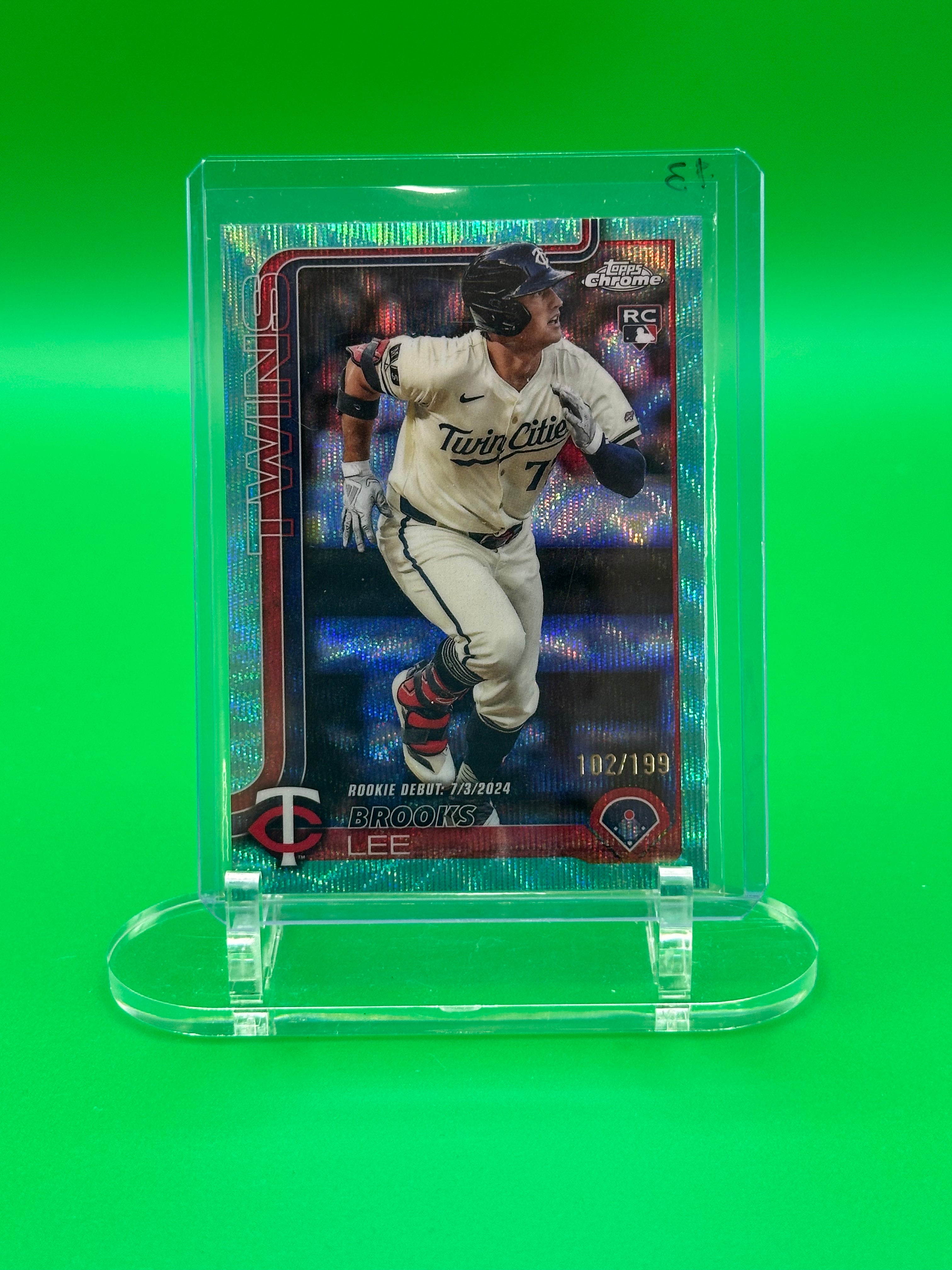 Brooks Lee 2025 Topps Chrome Aqua Wave Refractor Rookie #102/199 Baseball Card